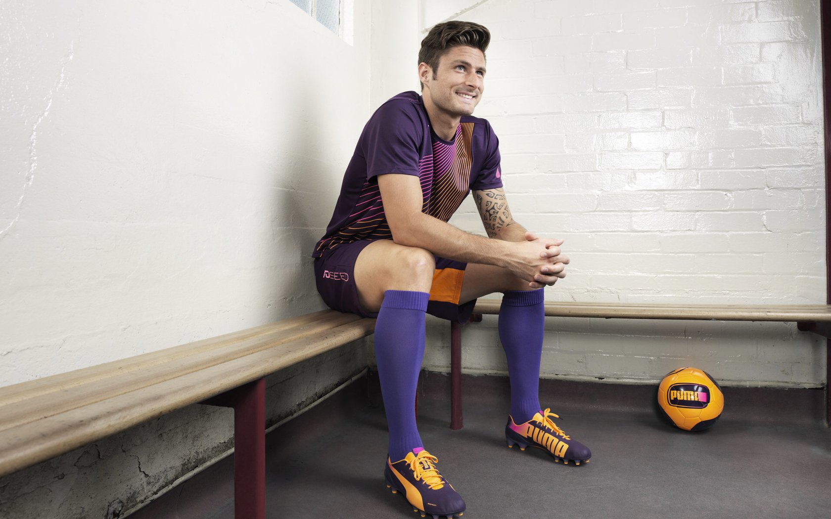 绿茵骑士驯牛记，欧冠半决赛焦点战的战术博弈与精神征服