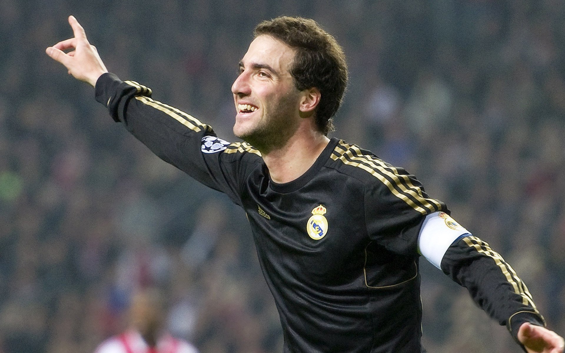 奥纳纳一锤定音，阿根廷新星闪耀轻取拉齐奥