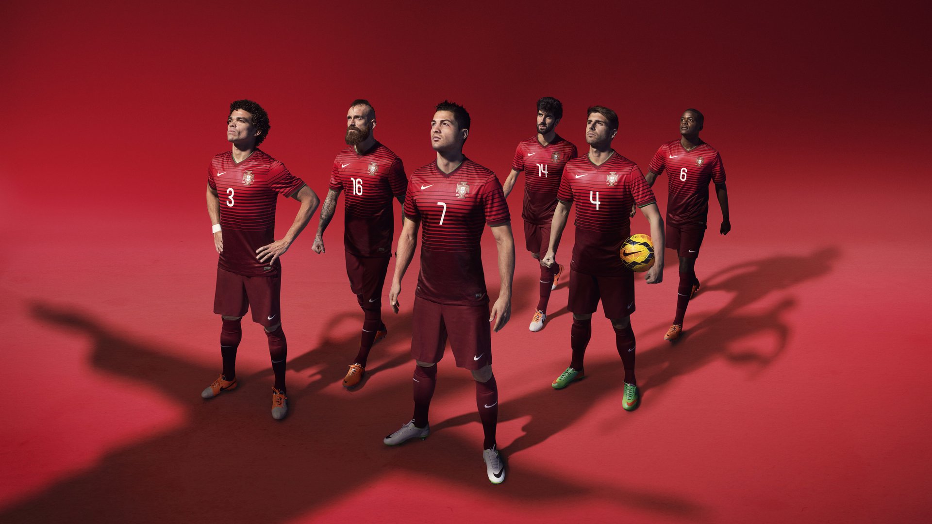 戴维斯杯与拉沃尔杯，新旧荣耀的交锋，鲁德之火能否点燃时代变革？